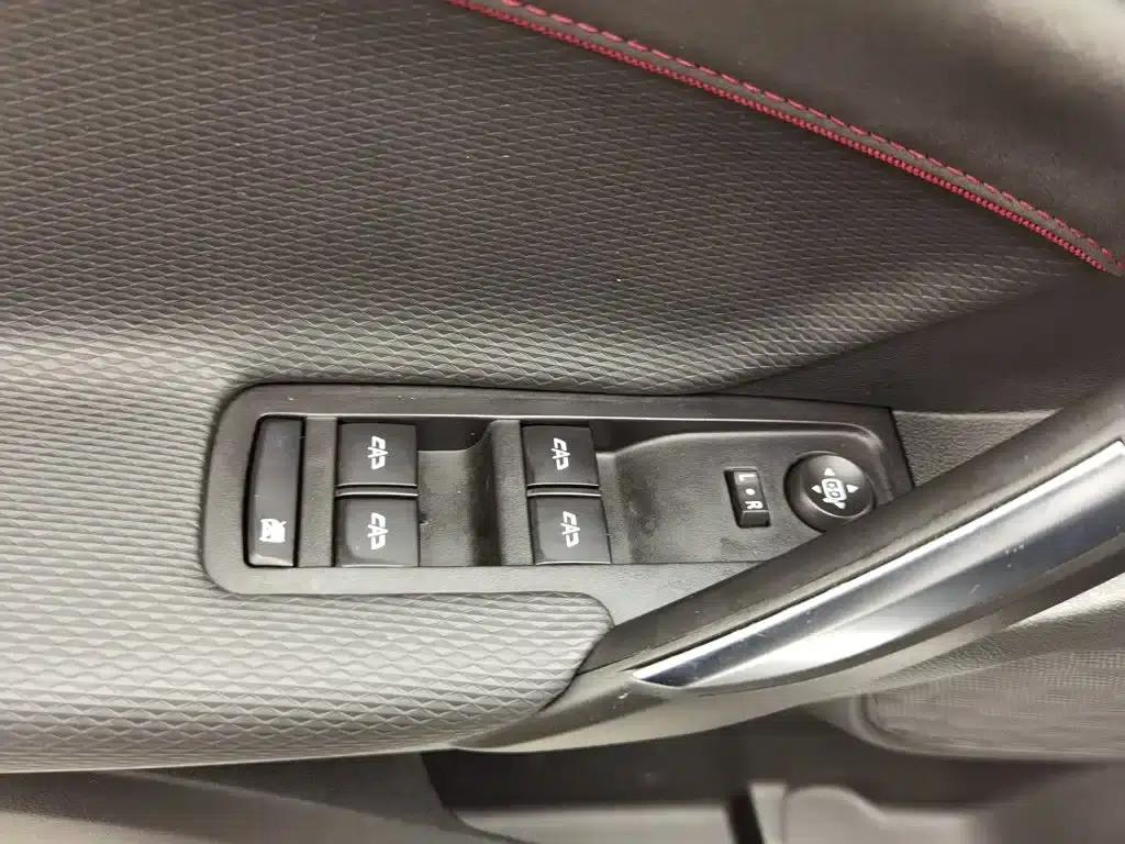 Chevrolet Trax 2022 RS 1.5T CVT Cool MAX — миниатюра 9