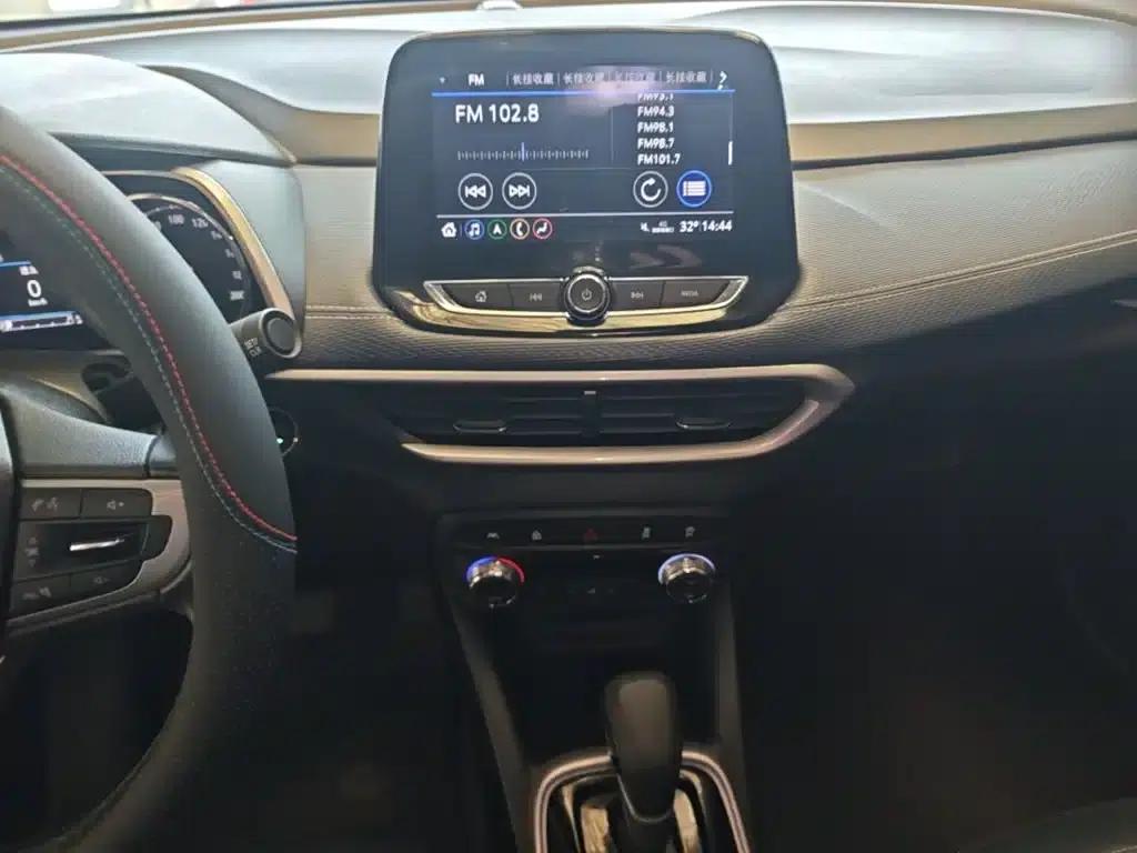 Chevrolet Trax 2019 Redline 335T CVT Premium Edition (China VI Emission Standard) — миниатюра 13