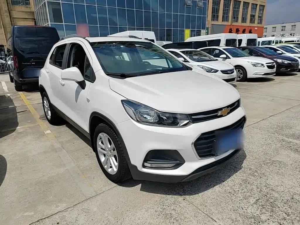 Chevrolet Trax 2018 330T Manual 2WD Comfort — миниатюра 4