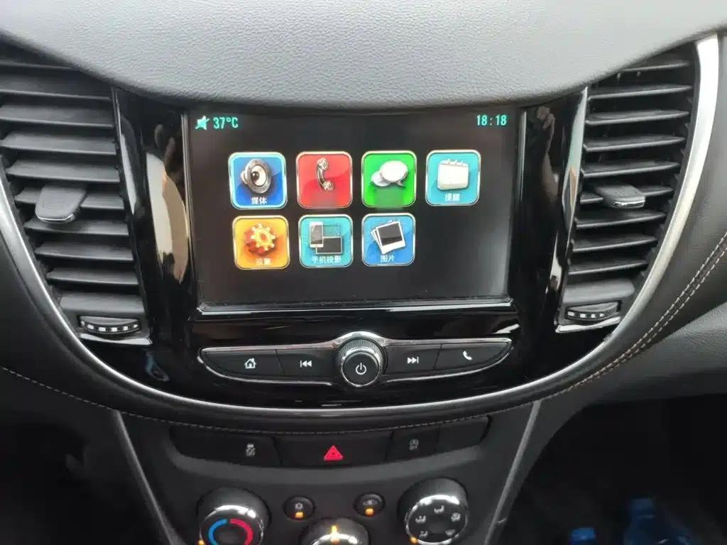 Chevrolet Trax 2018 330T Automatic 2WD Elite — миниатюра 6