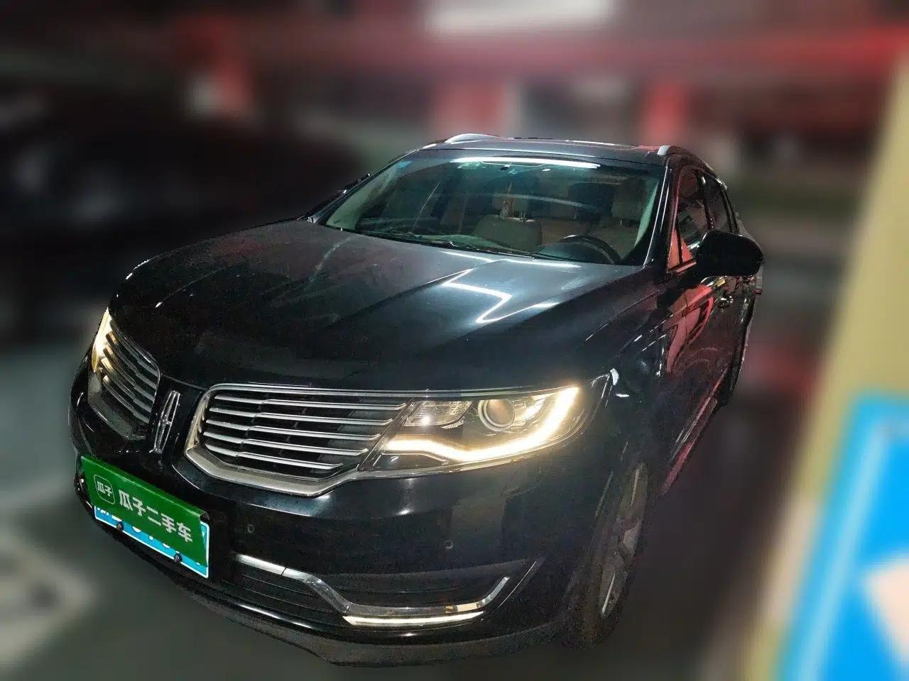 Lincoln MKX 2015 2.0T Two-Wheel Drive Deluxe Edition — миниатюра 1