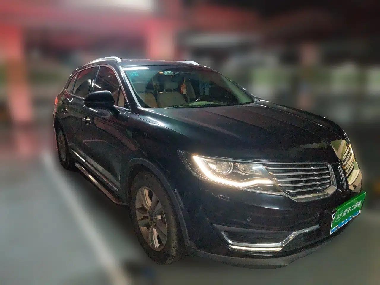 Lincoln MKX 2015 2.0T Two-Wheel Drive Deluxe Edition — миниатюра 3