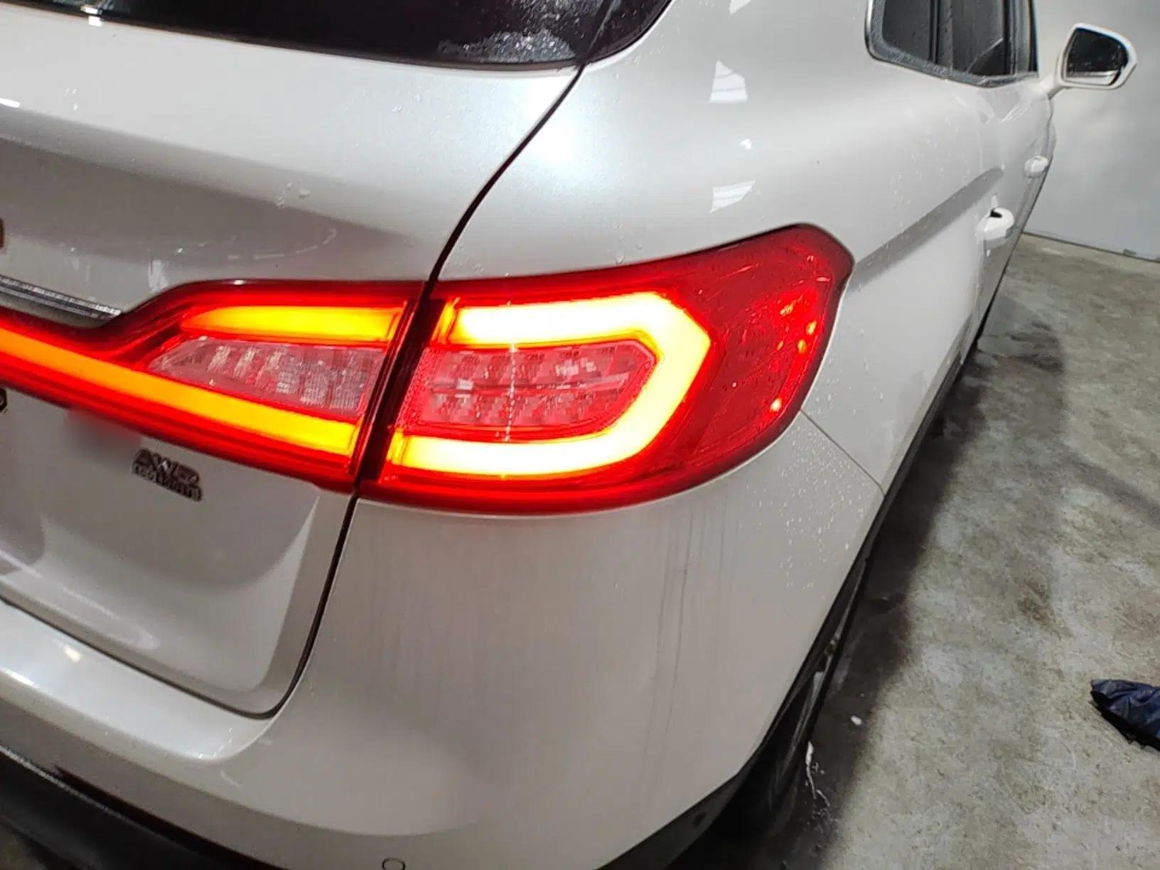 Lincoln MKX 2015 2.7T Four-Wheel Drive Prestige Edition — миниатюра 14