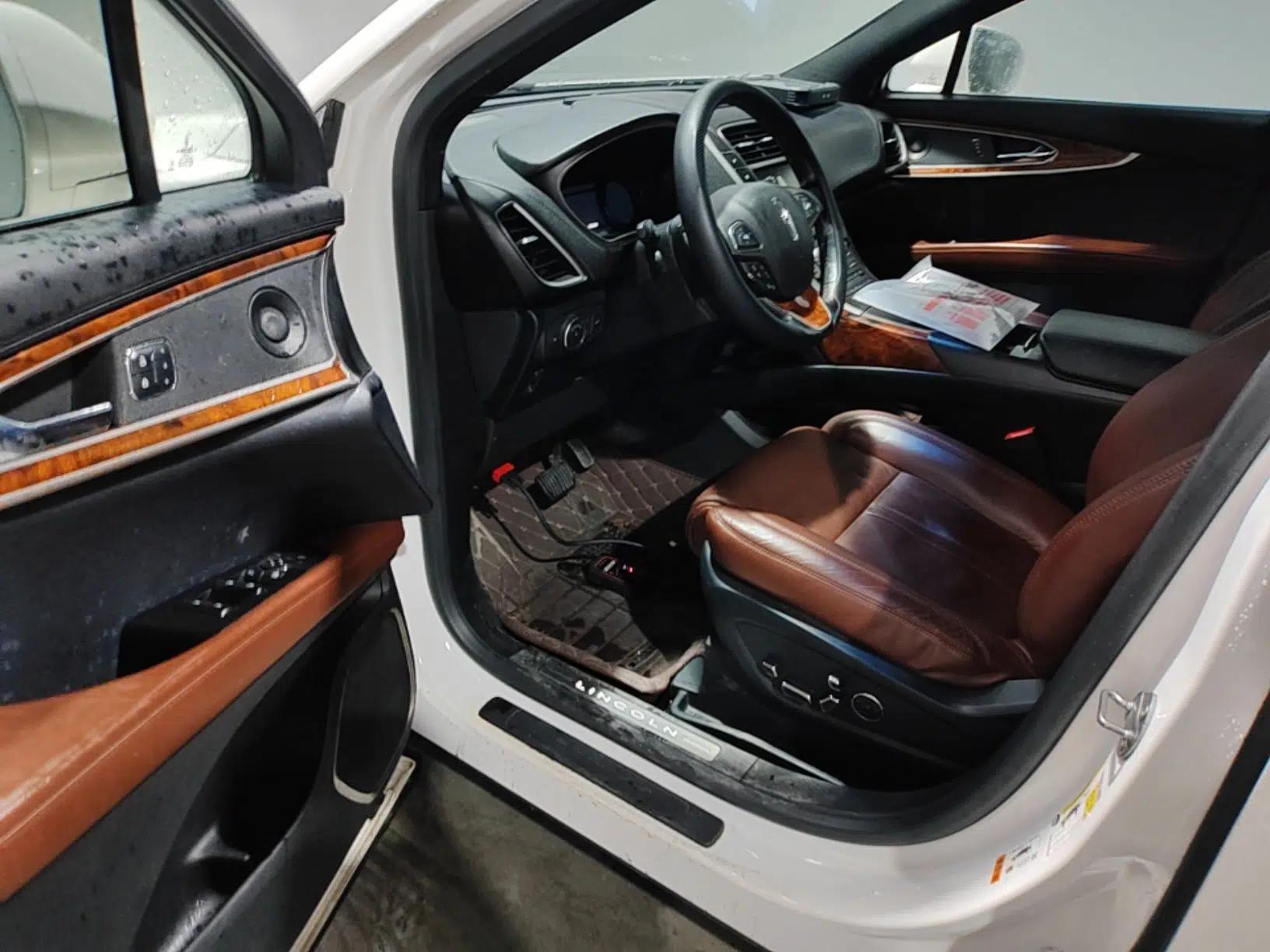 Lincoln MKX 2015 2.7T Four-Wheel Drive Prestige Edition — миниатюра 23