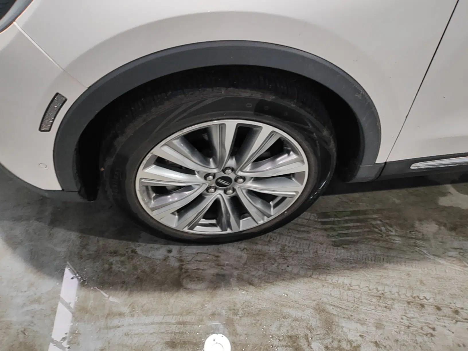 Lincoln MKX 2015 2.7T Four-Wheel Drive Prestige Edition — миниатюра 10