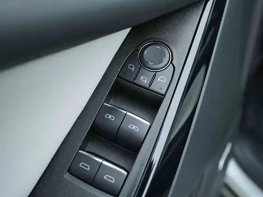 Equinox Plus 2024 155km ACTIV Ultimate Edition — миниатюра 10