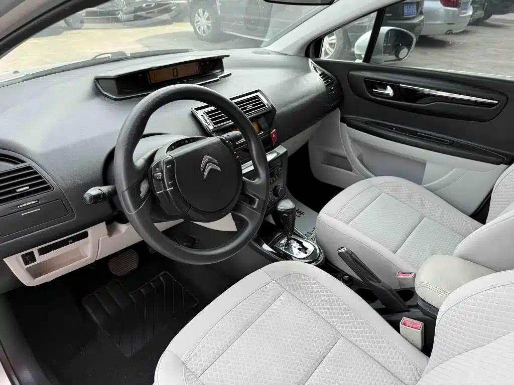 Citroën C4 2014 VTS 1.6L Automatic Premium Edition — миниатюра 13