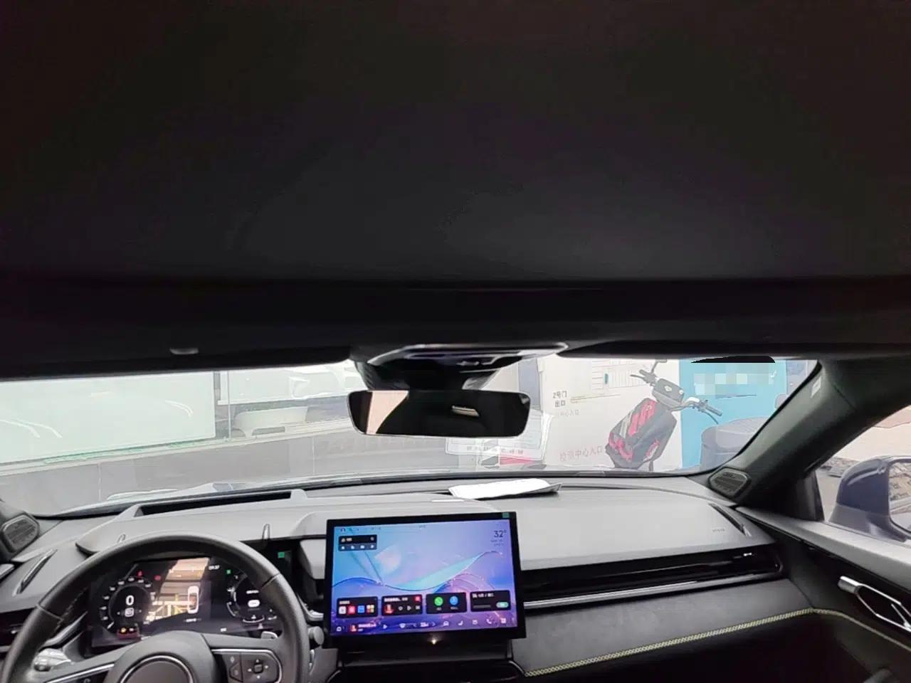 Lynk & Co 03 2023 2.0TD DCT H-Power Halo — миниатюра 21