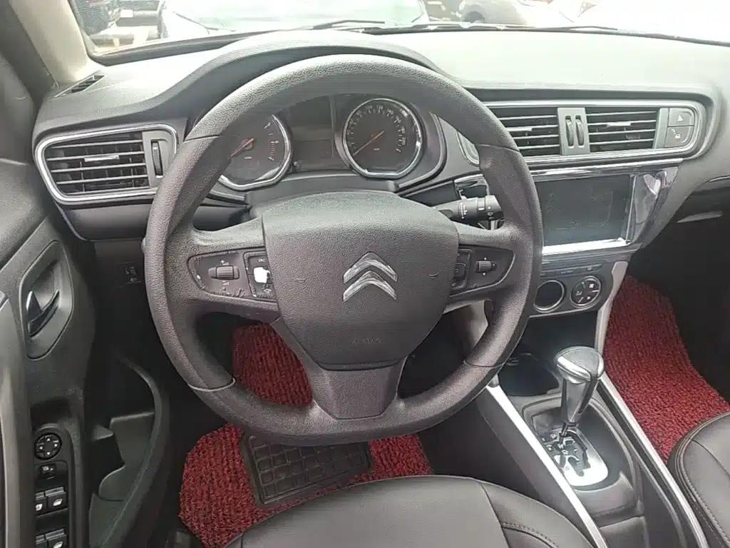 Citroën C3-XR 2018 Facelift 1.6L Automatic Pioneer Edition — миниатюра 17