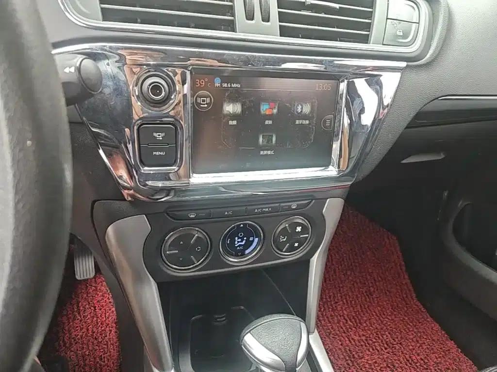 Citroën C3-XR 2018 Facelift 1.6L Automatic Pioneer Edition — миниатюра 20