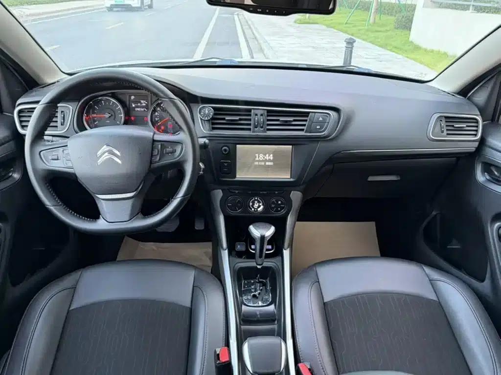 Citroën C3-XR 2015 1.6L Automatic Pioneer Edition — миниатюра 16