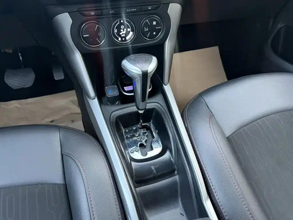Citroën C3-XR 2015 1.6L Automatic Pioneer Edition — миниатюра 7