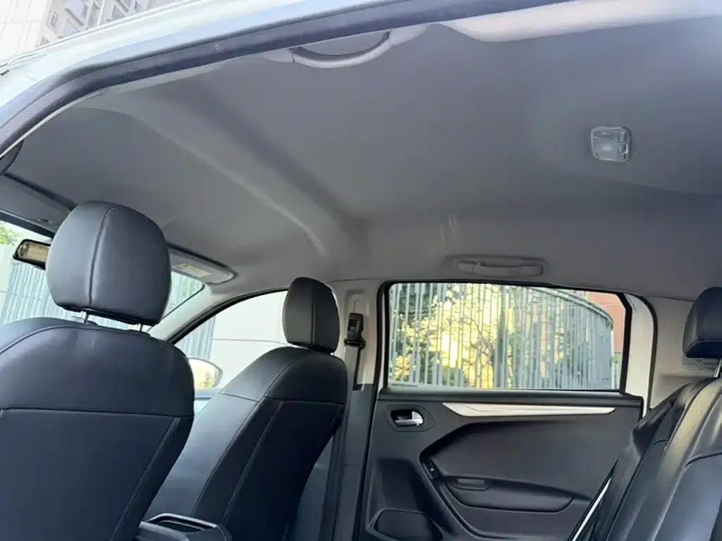Citroën C3-XR 2015 1.6L Automatic Pioneer Edition — миниатюра 9