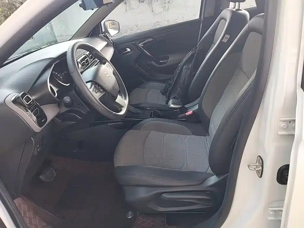 Citroën C3-XR 2020 230THP DCT C-Series Trendy Edition — миниатюра 15