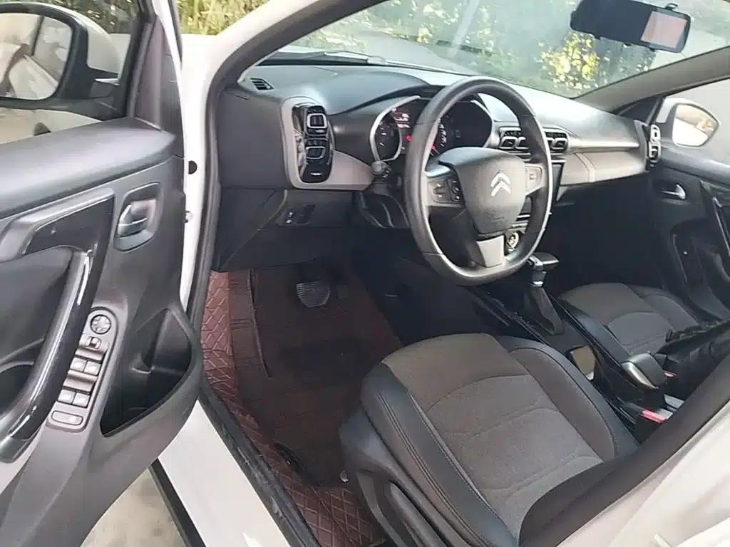 Citroën C3-XR 2020 230THP DCT C-Series Trendy Edition — миниатюра 16