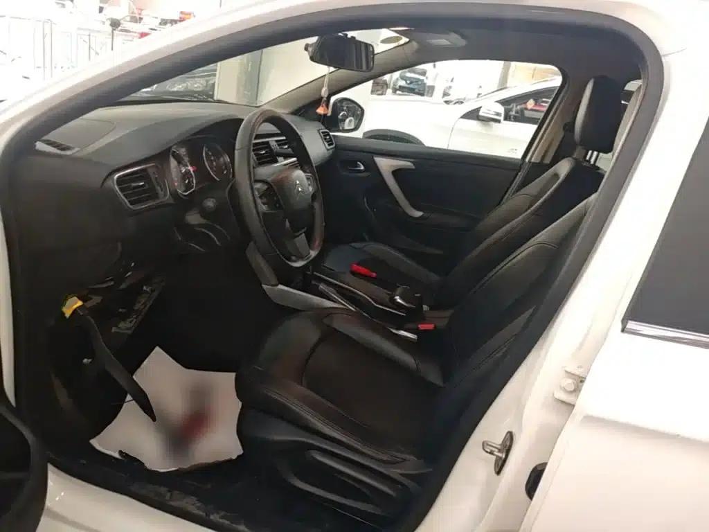 Citroën C3-XR 2015 1.6L Automatic Pioneer Edition — миниатюра 15