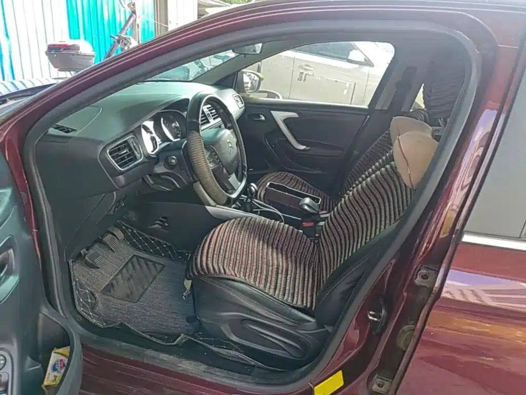 Citroën C3-XR 2015 1.6L Manual Pioneer Edition — миниатюра 15