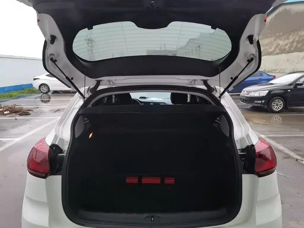 Citroën C3-XR 2015 1.6L Automatic Pioneer Edition — миниатюра 19