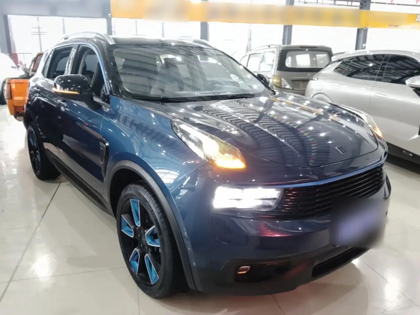 Lynk & Co 01 2017 2.0T Two-Wheel Drive Zhaopu Version — миниатюра 3