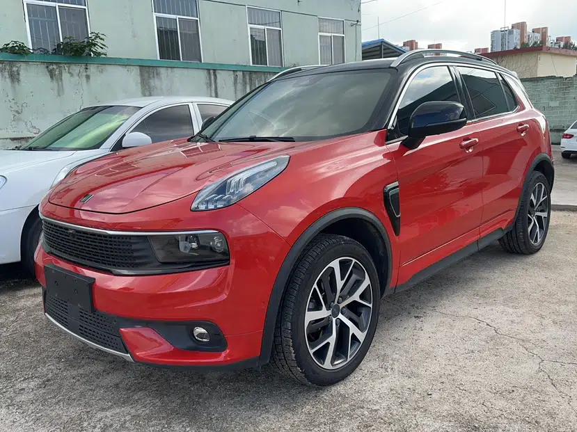 Lynk & Co 01 2017 2.0T Four-Wheel Drive Pro Edition — миниатюра 1