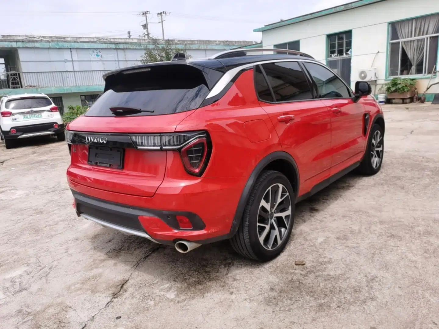 Lynk & Co 01 2017 2.0T Four-Wheel Drive Pro Edition — миниатюра 6