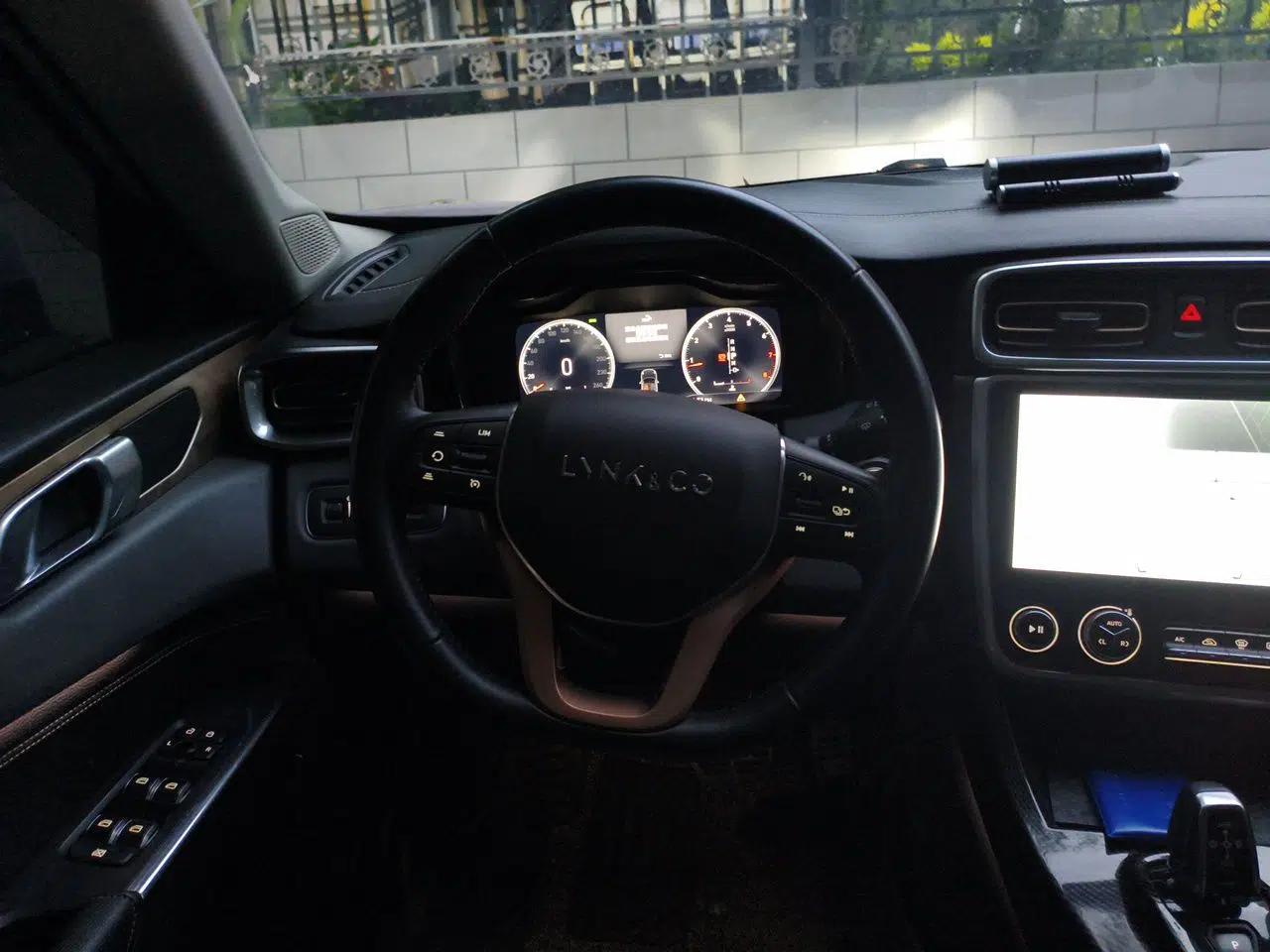Lynk & Co 01 2017 2.0T Two-Wheel-Drive Version — миниатюра 7