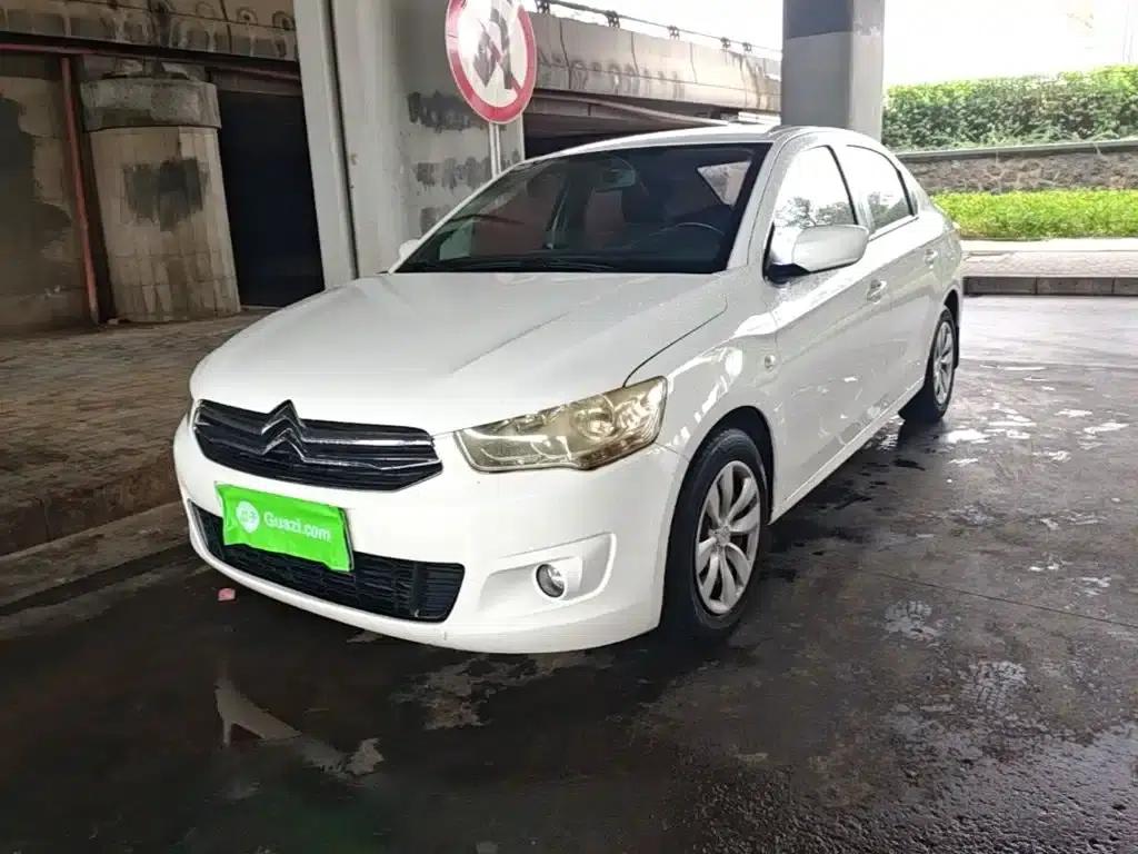 2015 Citroën Elysee Premium Edition 1.6L Manual Fashion Model — миниатюра 2