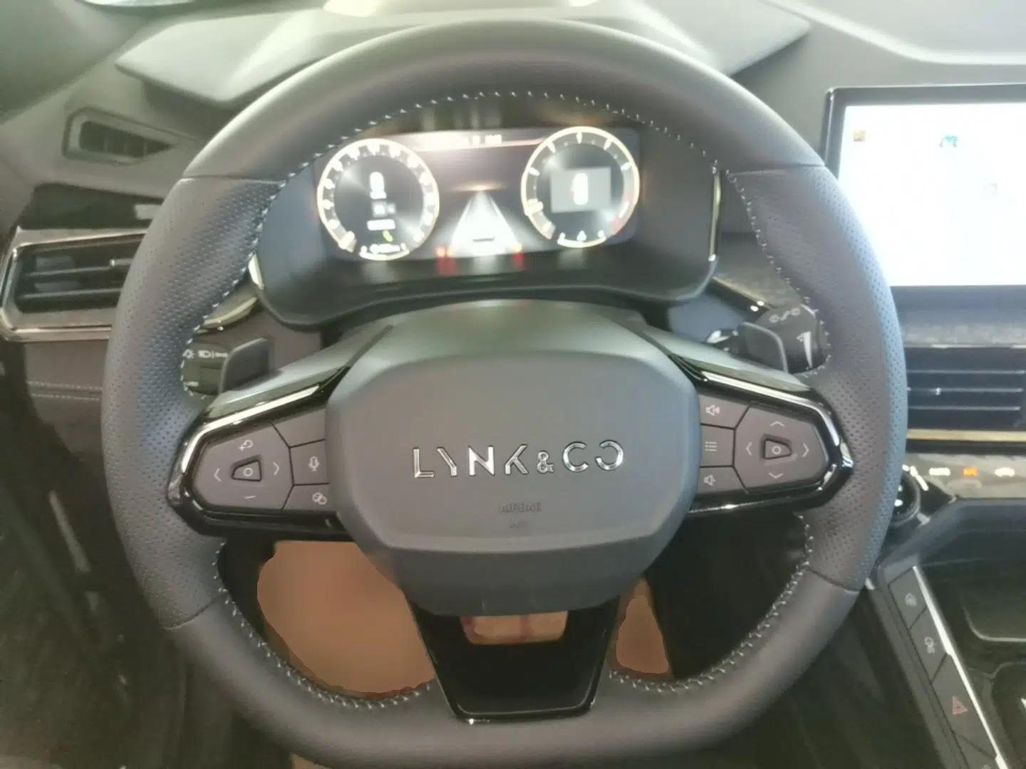 Lynk & Co 06 2023 Remix 1.5T JinPro — миниатюра 13