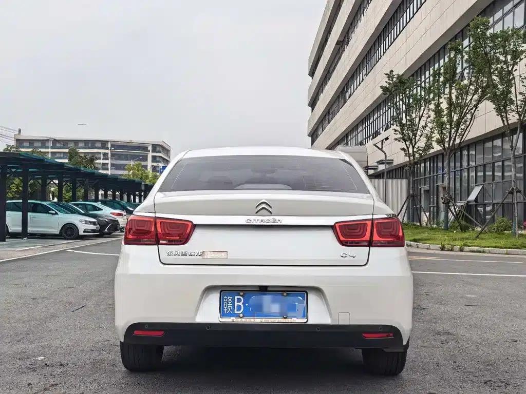 Citroën C4 2018 1.6L Automatic Comfort Model — миниатюра 7