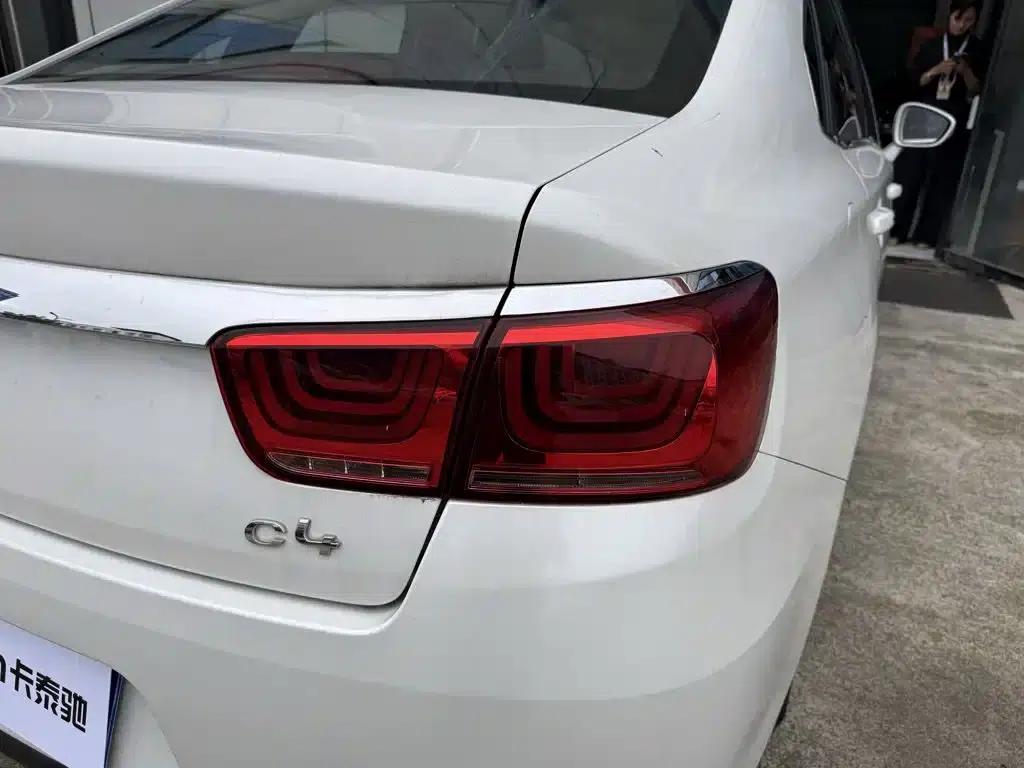 Citroën C4 Sega 2016 1.6L Automatic Comfort Model — миниатюра 11