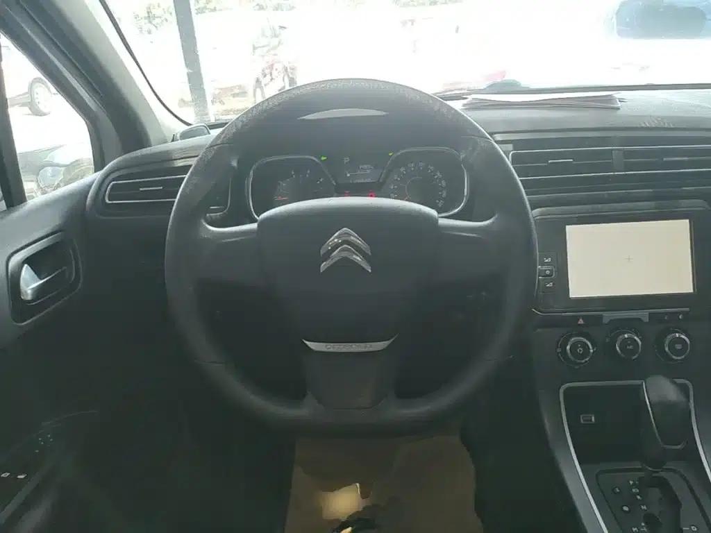 Citroën C4 Sega 2016 1.6L Automatic Comfort Model — миниатюра 11