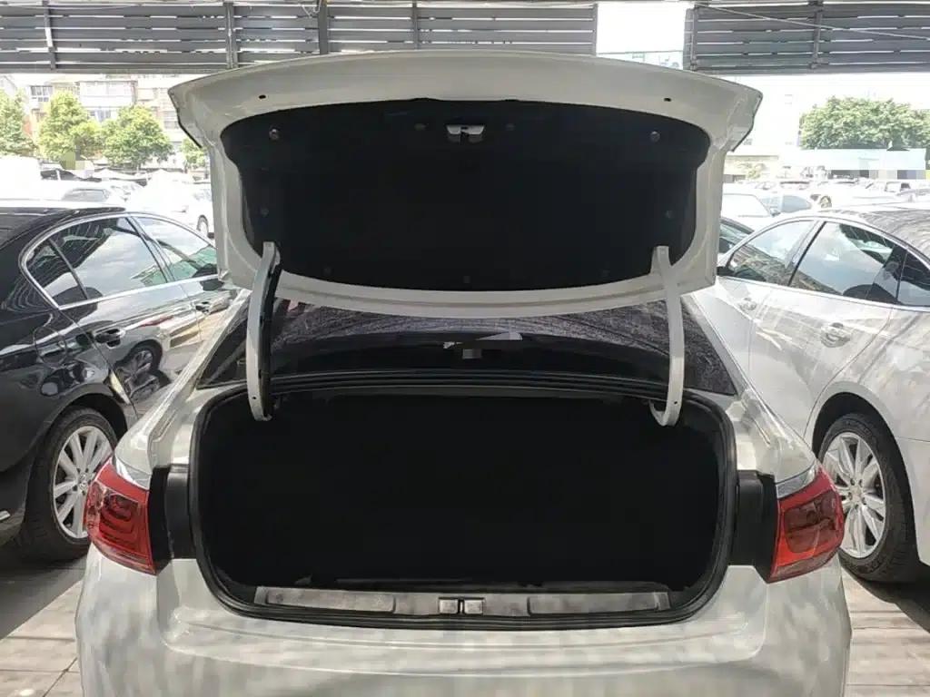 Citroën C4 Sega 2016 1.6L Automatic Comfort Model — миниатюра 19
