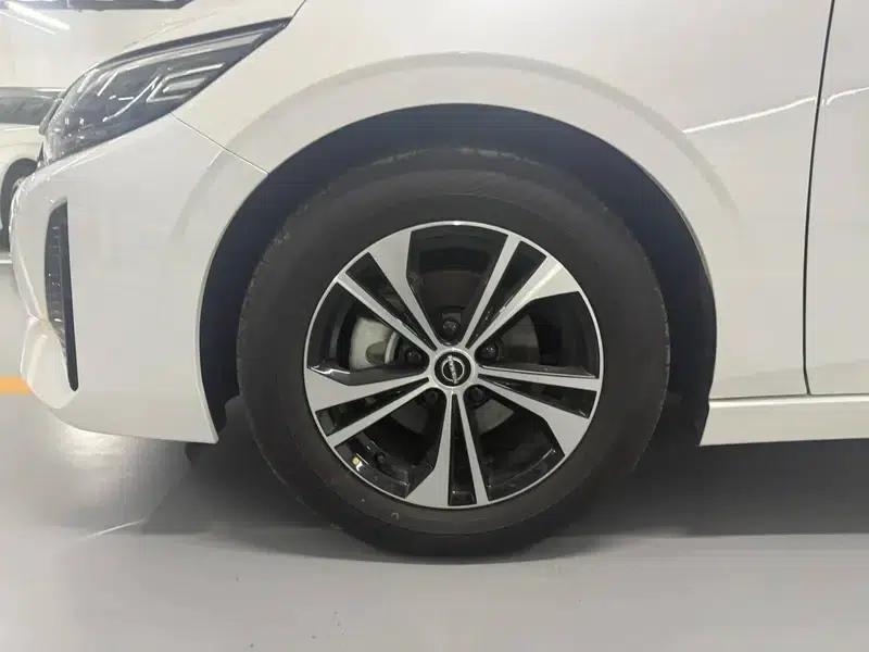 Nissan Sylphy 2023 Facelift 1.6L CVT Smart Driving Edition — миниатюра 10