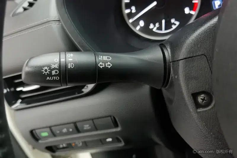Nissan Sylphy 2021 1.6L XL CVT Enjoy Edition — миниатюра 16