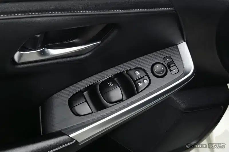 Nissan Sylphy 2021 1.6L XL CVT Enjoy Edition — миниатюра 22