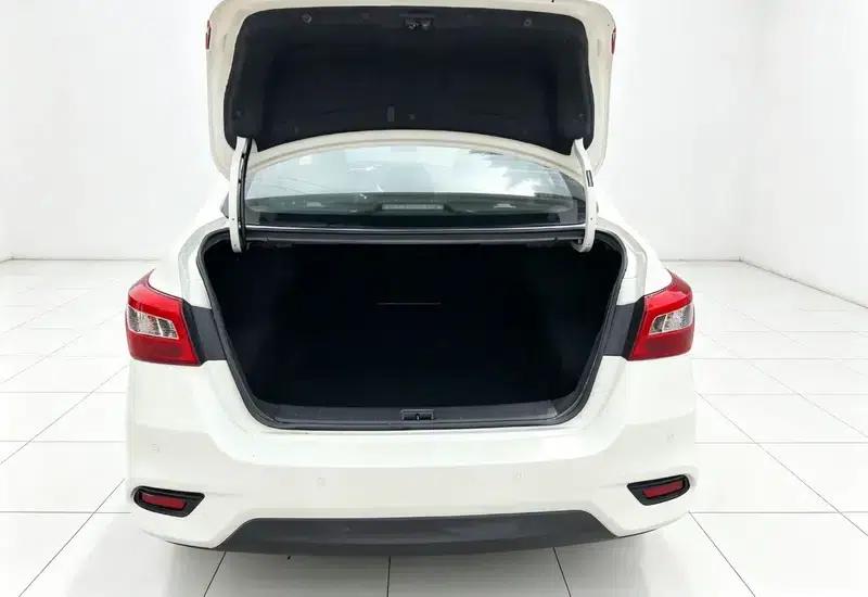Nissan Sylphy 2021 Classic 1.6 XL Manual Deluxe Edition — миниатюра 18
