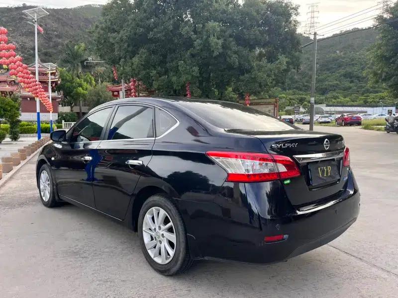 Nissan Sylphy 2014 1.6XV CVT Premium Edition — миниатюра 4