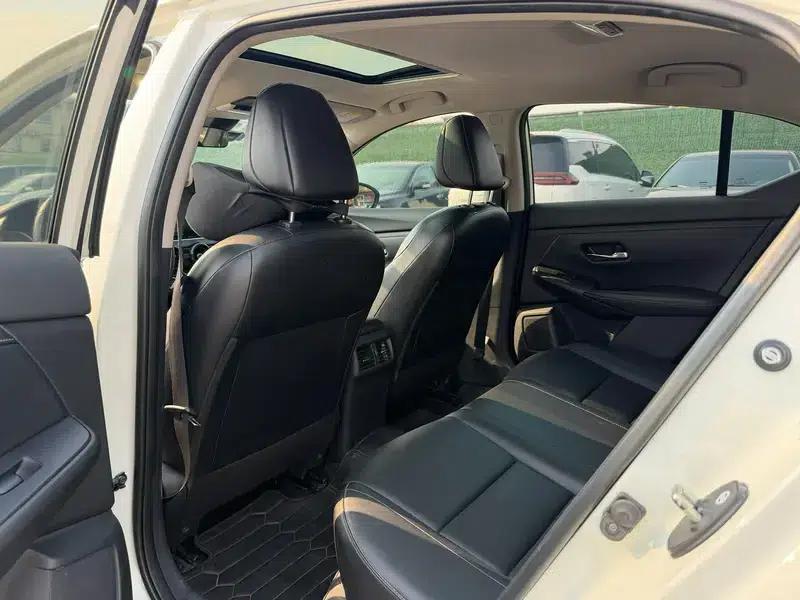 Nissan Sylphy 2021 1.6L XE CVT Comfort Edition — миниатюра 9