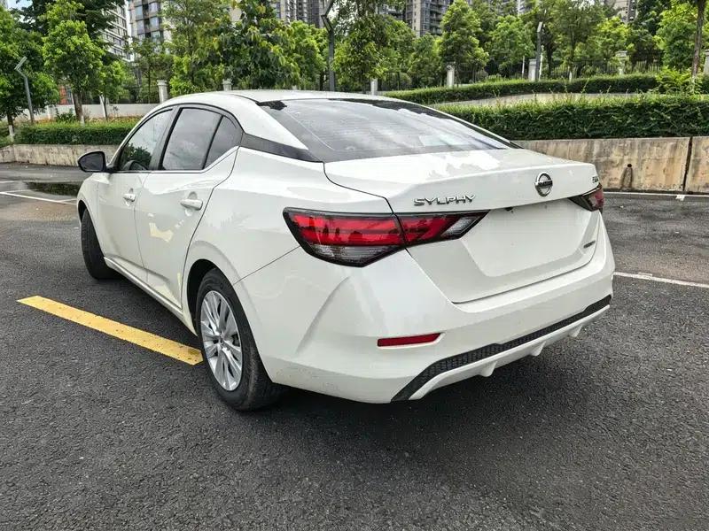 Nissan Sylphy 2020 Facelift 1.6L XE CVT Comfort Edition — миниатюра 4