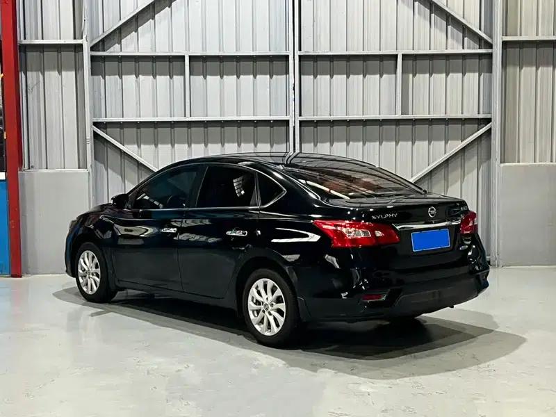 Nissan Sylphy 2018 1.6XV CVT Premium Edition — миниатюра 4