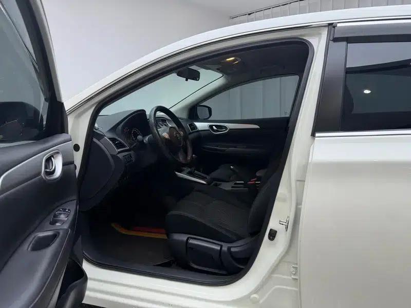 Nissan Sylphy 2024 Classic 1.6L XE CVT Comfort Edition — миниатюра 17
