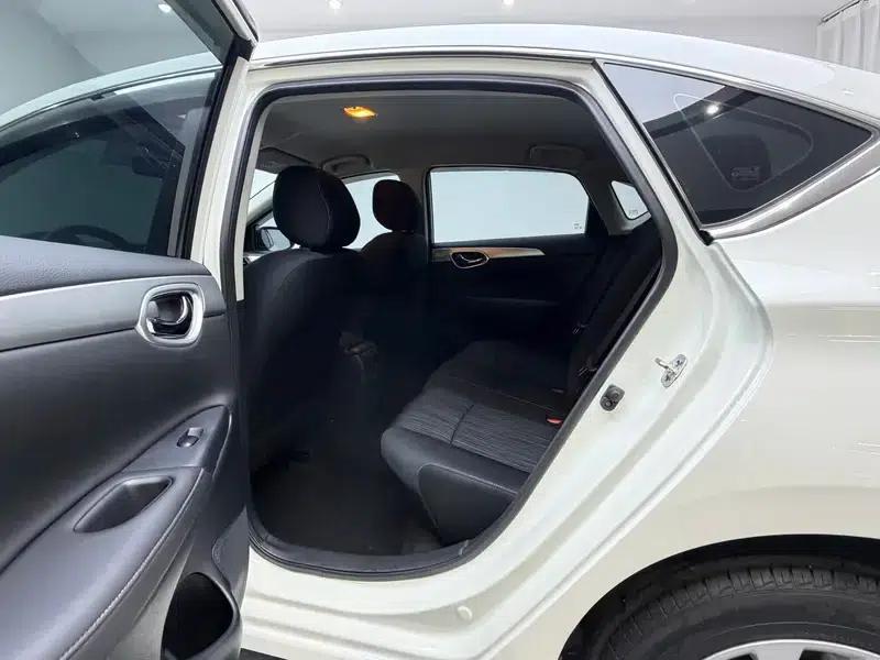 Nissan Sylphy 2024 Classic 1.6L XE CVT Comfort Edition — миниатюра 18