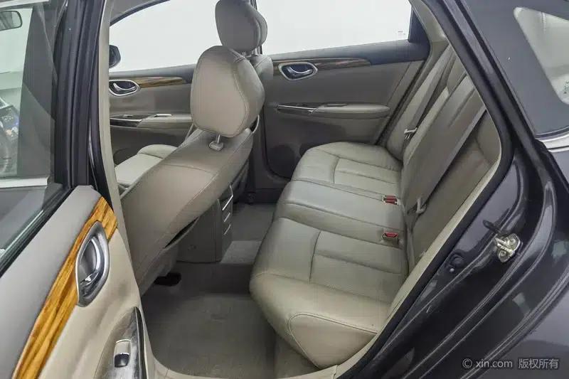 Nissan Sylphy 2012 1.6XL CVT Luxury Edition — миниатюра 20