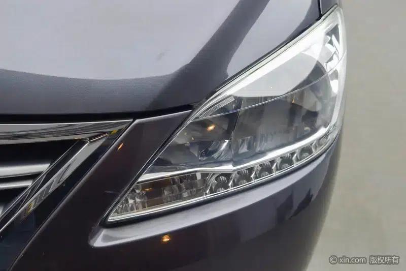 Nissan Sylphy 2012 1.6XL CVT Luxury Edition — миниатюра 7