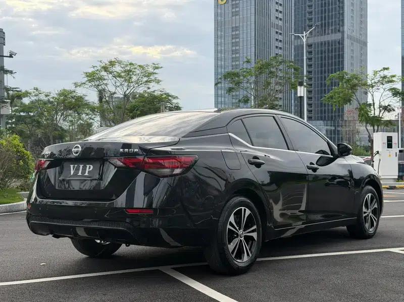 Nissan Sylphy 2022 1.6L XL CVT Enjoy Edition — миниатюра 7