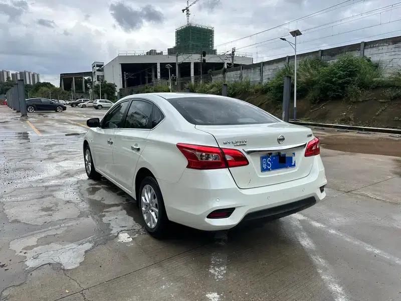 Nissan Sylphy 2022 Classic 1.6 XE CVT Comfort Edition — миниатюра 4