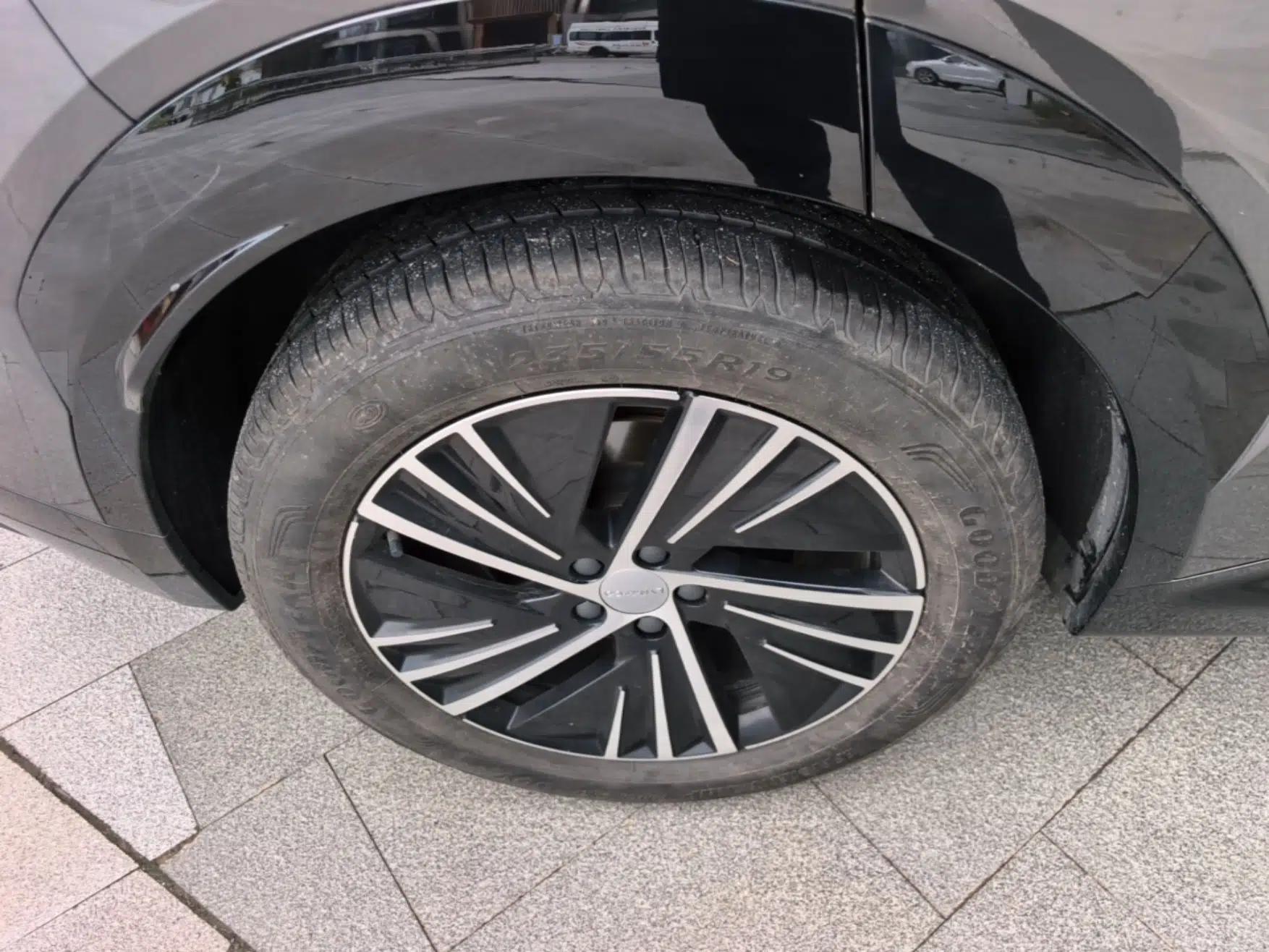 Lynk & Co 08 EM-P 2023 220km All-Wheel-Drive Performance Halo — миниатюра 11
