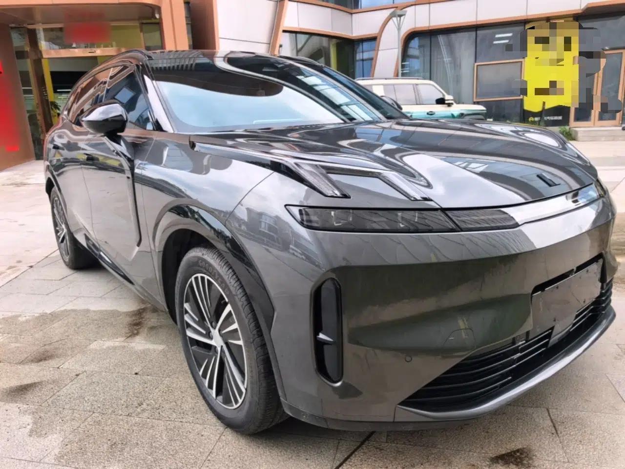 Lynk & Co 08 EM-P 2023 220km All-Wheel-Drive Performance Halo — миниатюра 3