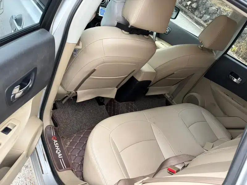 Nissan Qashqai 2011 2.0XL Fire 6MT 2WD — миниатюра 9