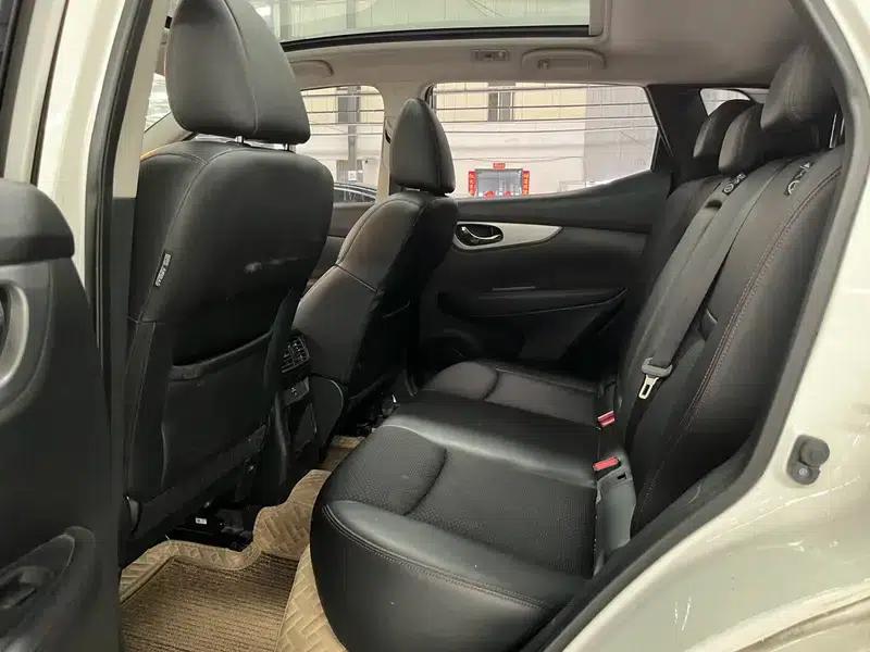 Nissan Qashqai 2019 2.0L CVT Luxury Edition — миниатюра 16